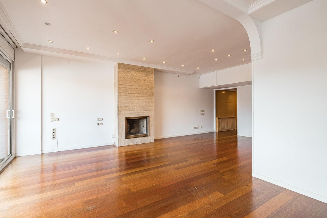 Wohnung in Les Corts, Barcelona, Spanien 1 - 18730463