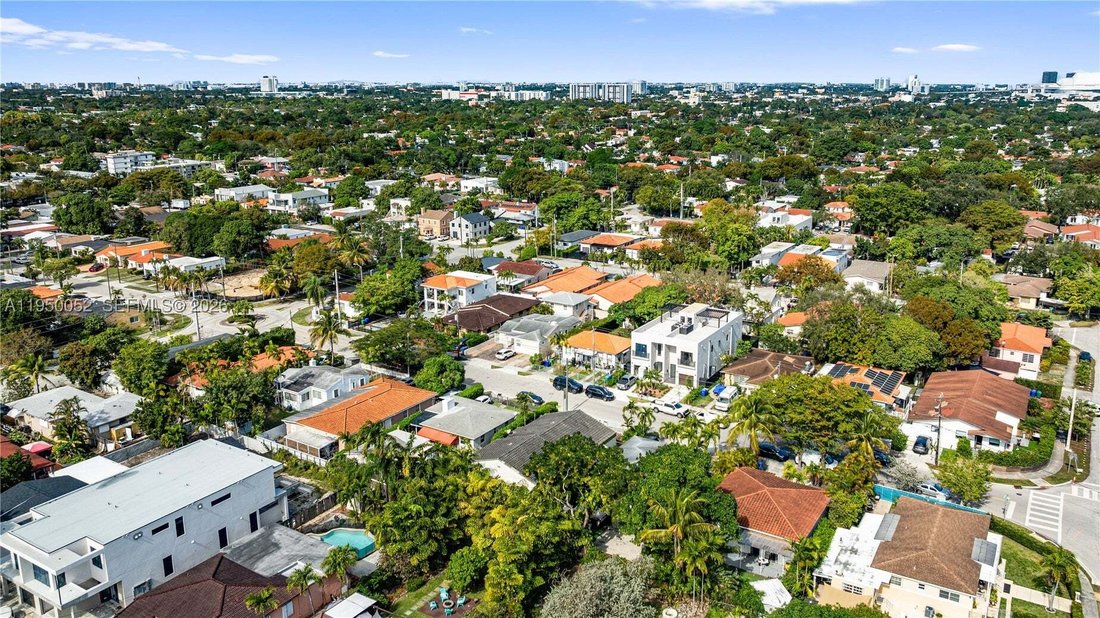 House in Miami, Florida, United States 5 - 16972716
