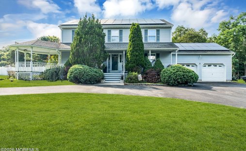 House in Farmingdale, New Jersey, United States 1