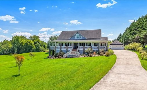 House in Cleveland, Georgia, United States 1