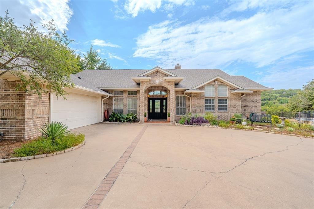 House in Granbury, Texas, United States 2 - 18739316