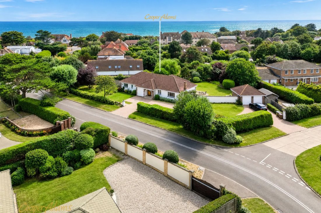 Bungalow in Ost Preston, England 1 - 18656554