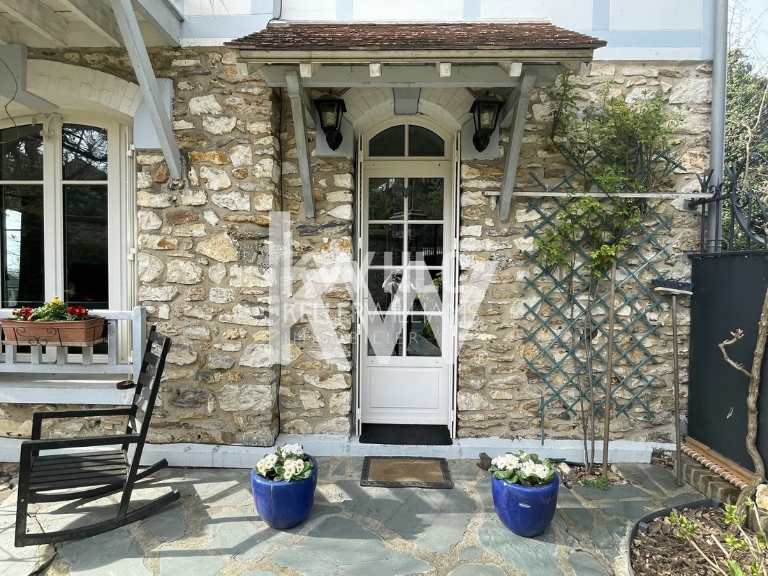 Casa en Soisy-sous-Montmorency, Isla de Francia, Francia 1 - 18385343