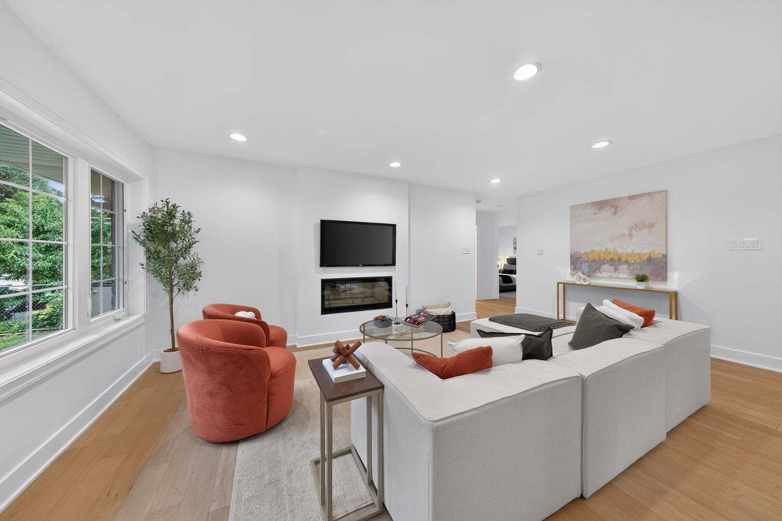 House in Highland Park, Illinois, United States 2 - 18739166