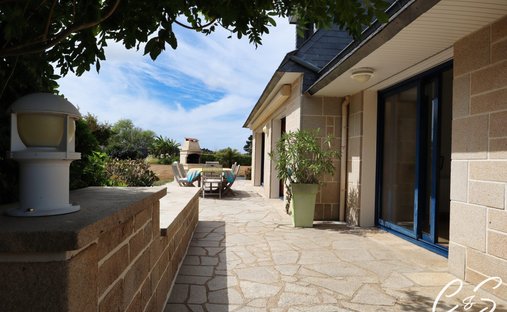 House in Plobannalec-Lesconil, Brittany, France 1