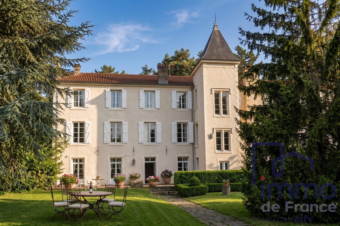 Haus in L'Etrat, Auvergne-Rhone-Alpen, Frankreich 1 - 18738126