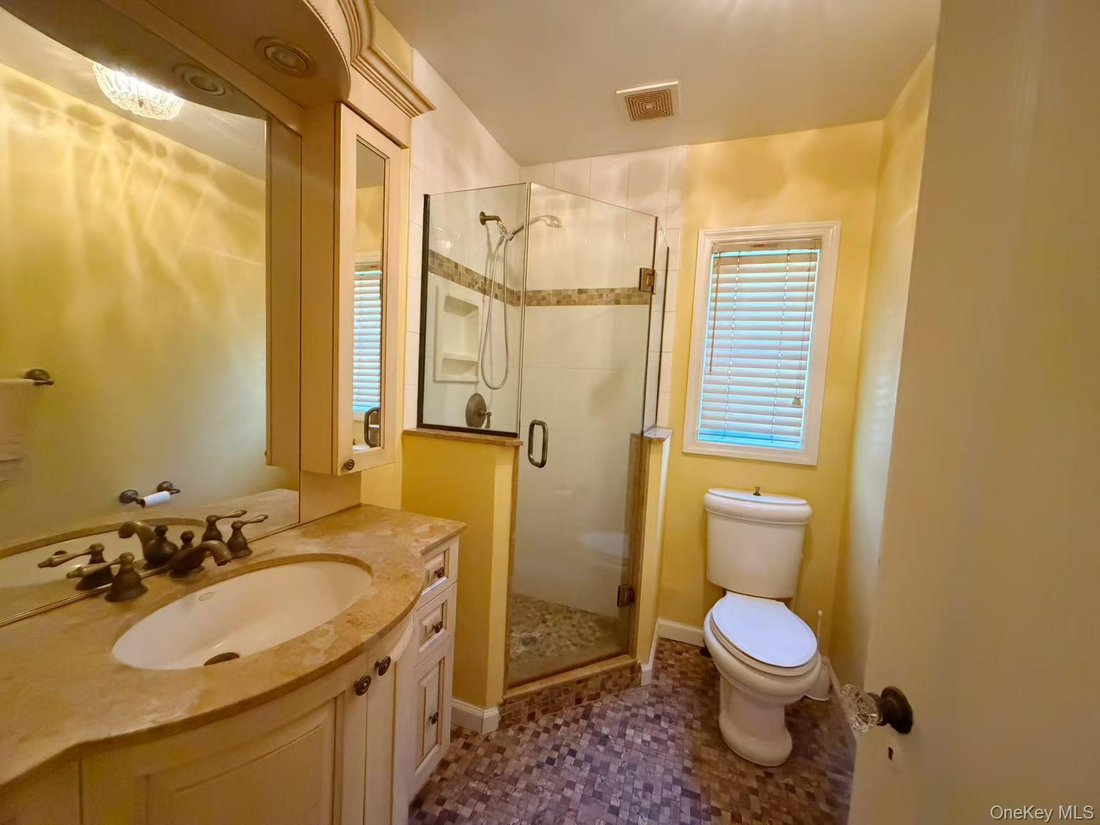 Casa a East Hills, New York, Stati Uniti 5 - 18738394