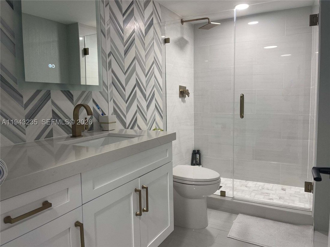 Condo in Miami Beach, Florida, United States 1 - 16913857