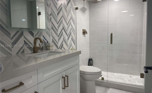 Condo in Miami Beach, Florida, United States 1