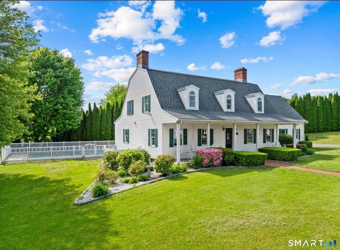 Maison à Beacon Falls, Connecticut, États-Unis 1 - 18738848
