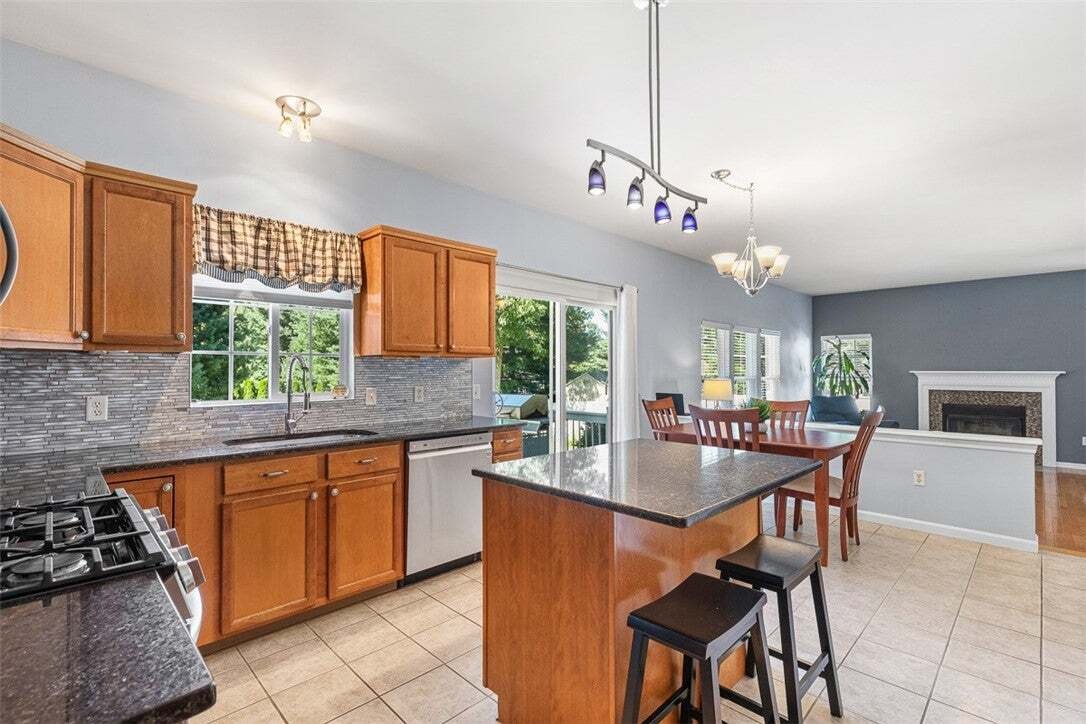 House in Coventry, Rhode Island, United States 5 - 18738348