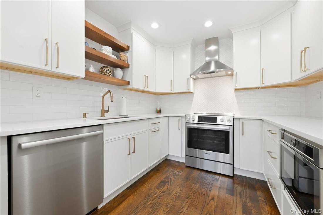 Casa en Melville, Nueva York, Estados Unidos 4 - 18739335