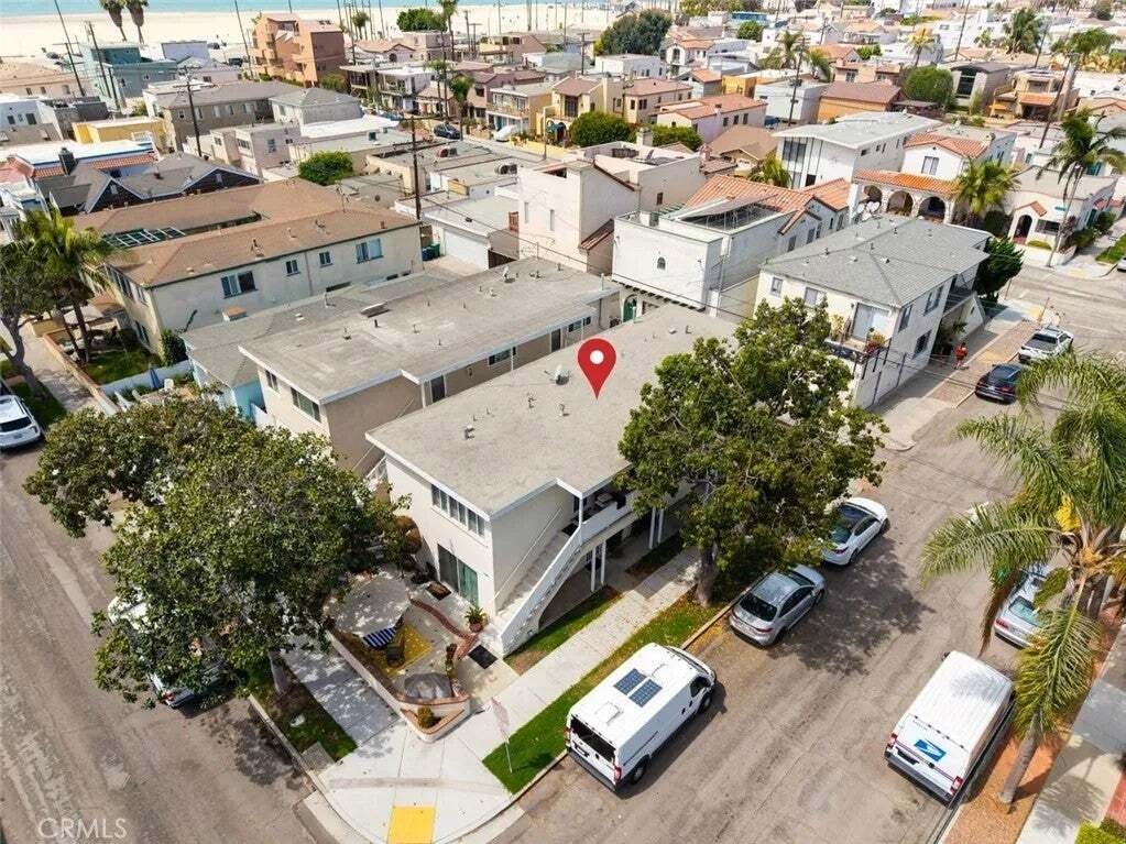 Signal Hill, California, United States 4 - 18739145