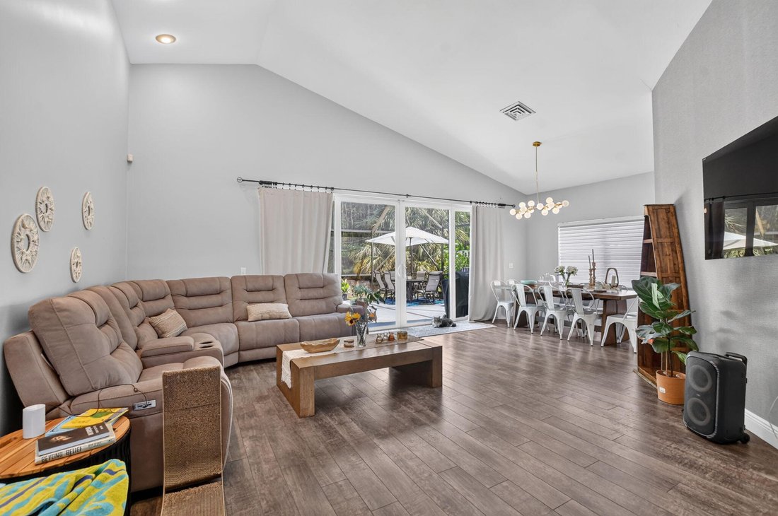 House in Boca Raton, Florida, United States 5 - 18739831