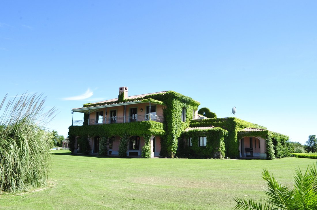 Townhouse in Abbott, Buenos Aires Province, Argentina 4 - 18739511