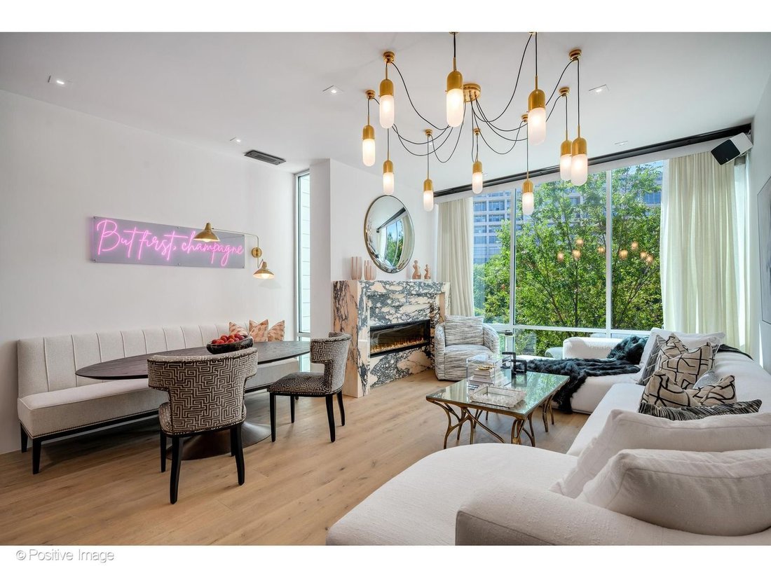 Condo in Chicago, Illinois, United States 4 - 18739794