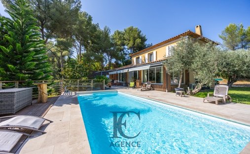 House in Sanary-sur-Mer, Provence-Alpes-Côte d'Azur, France 1
