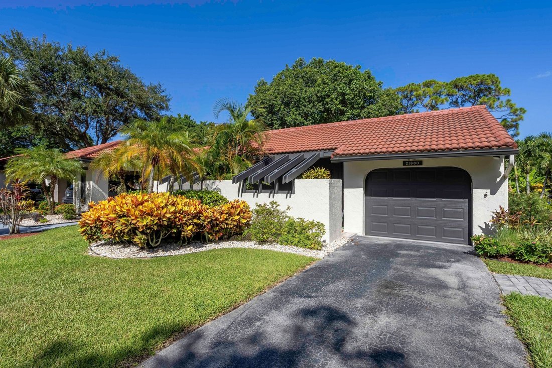 Boca Raton, Florida, United States 2 - 18739661