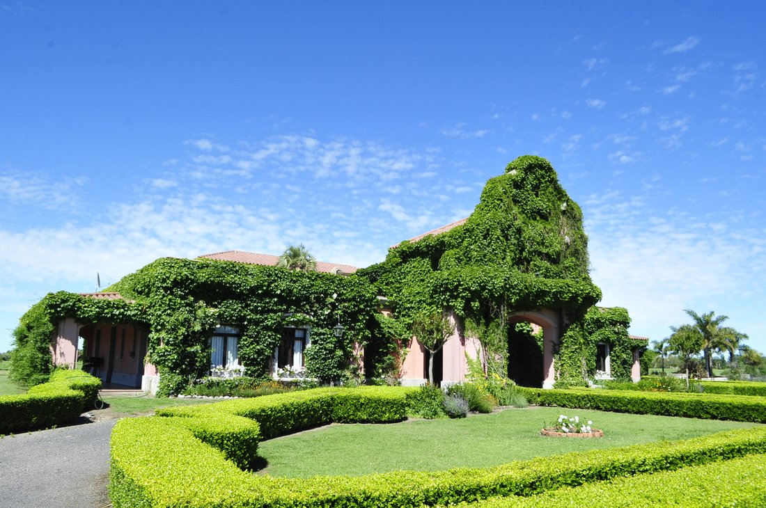 Townhouse in Abbott, Buenos Aires Province, Argentina 1 - 18739511