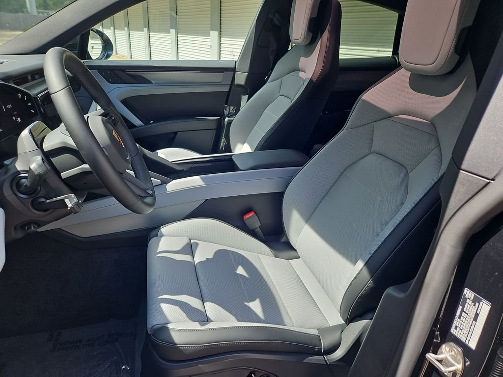 Suv in Stratham, NH, United States 5 - 18346561