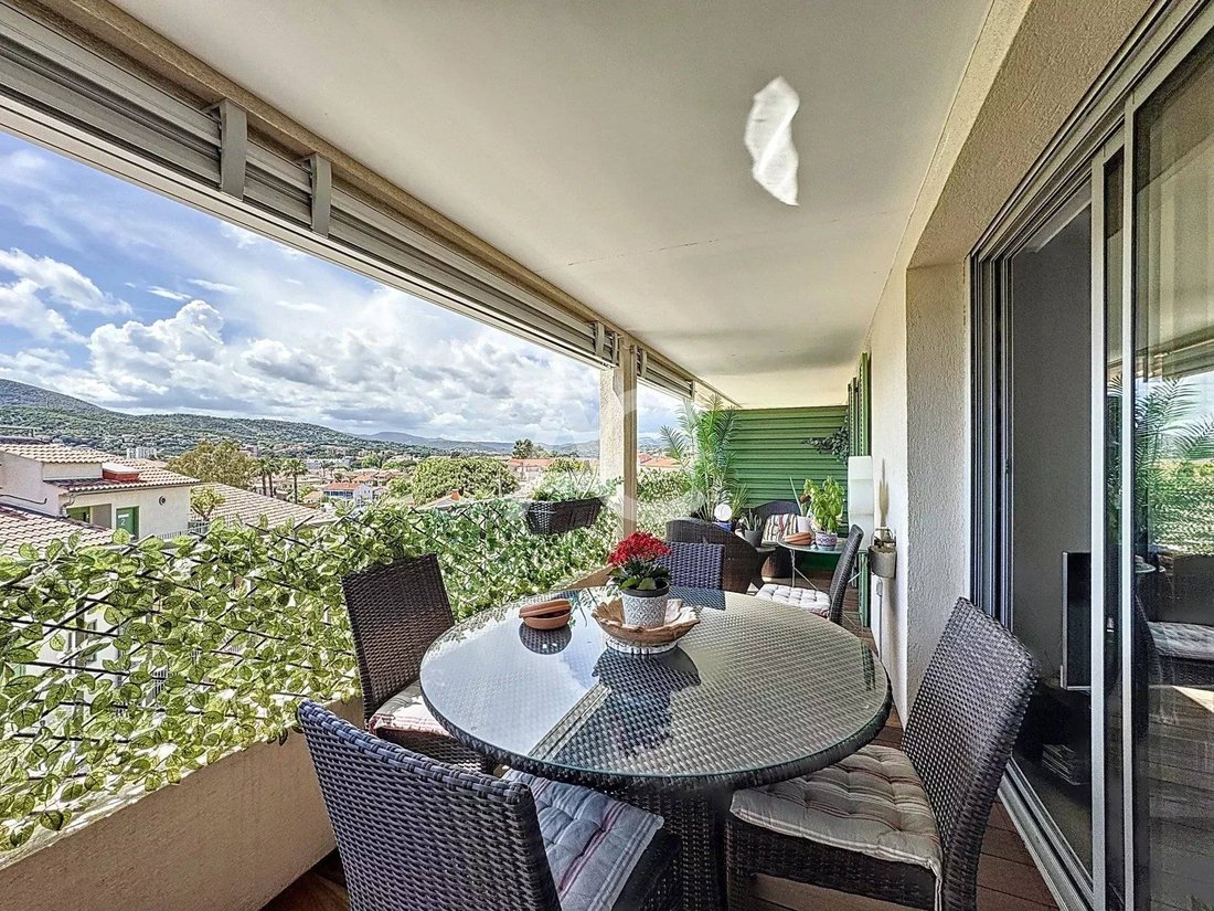 Appartement à Nartelle-Noyer-Bellevue-bd des Sardinaux, Sainte-Maxime, France 5 - 15675394