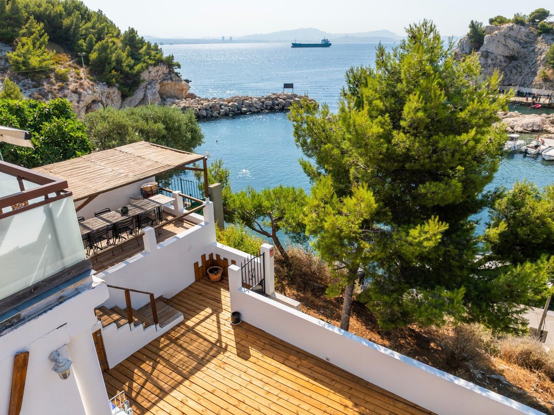 Apartment in Le Rove, Provence-Alpes-Côte d'Azur, France 1 - 18739483