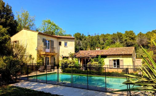 Maison à Nord, Roquefort-les-Pins, France 1