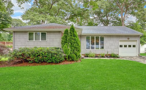 Maison à West Islip, État de New York, États-Unis 1