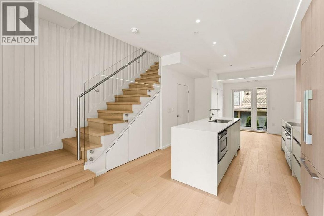 House in Vancouver, British Columbia, Canada 5 - 18739635