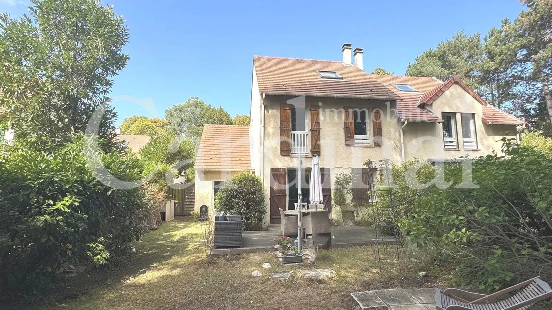 House in Bailly, Ile-de-France, France 3 - 18739550