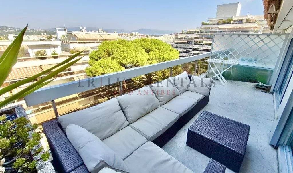 Apartamento en Fontmerle, Antibes, Francia 1 - 16970627