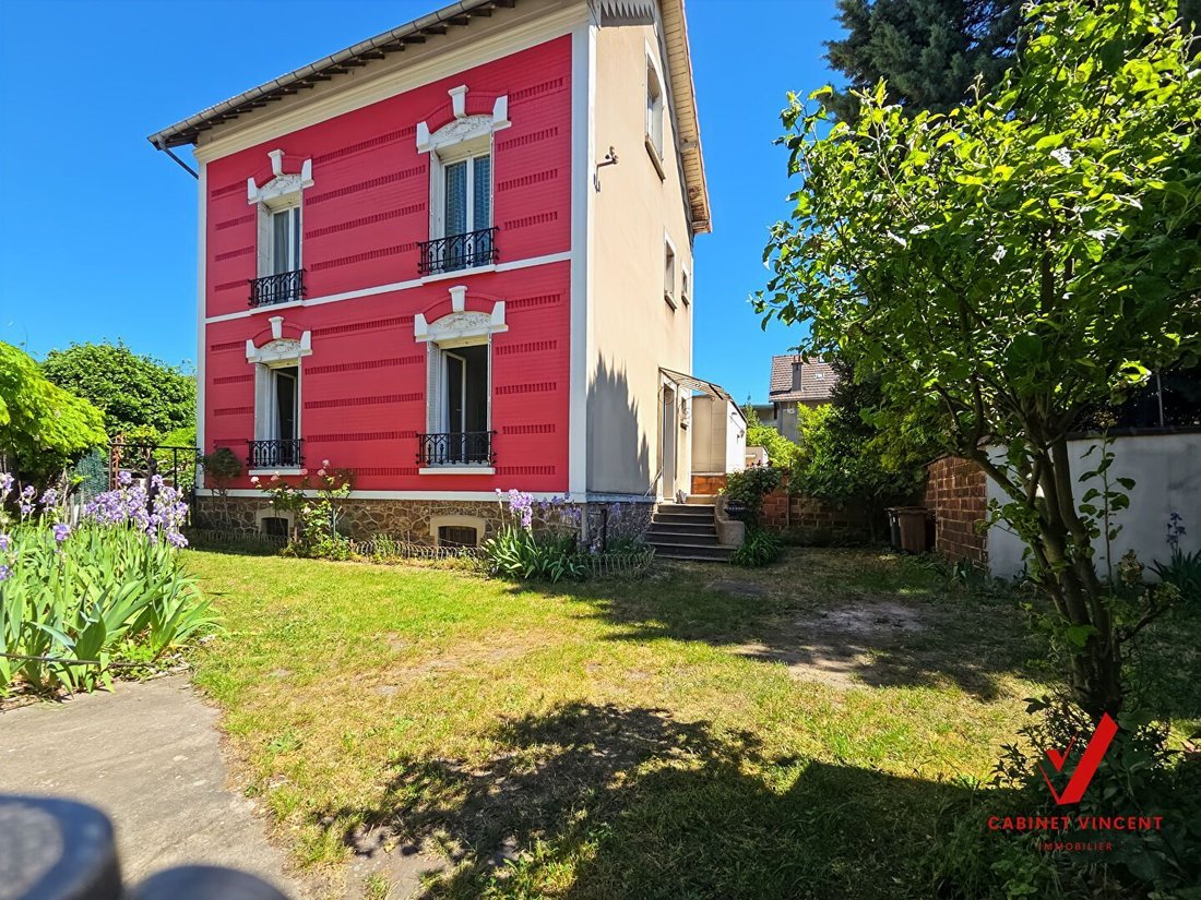 Maison à Plateau-Grèves-Europe-Gare du Stade-Fossés Jean, Colombes, France 1 - 17622380