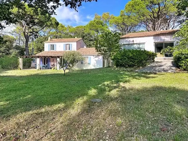 Villa en Besse-sur-Issole, Provenza-Alpes-Costa Azul, Francia 5 - 16475705