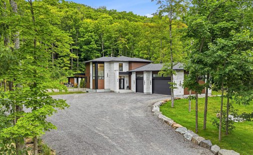 Maison à Sainte-Mélanie, Québec, Canada 1