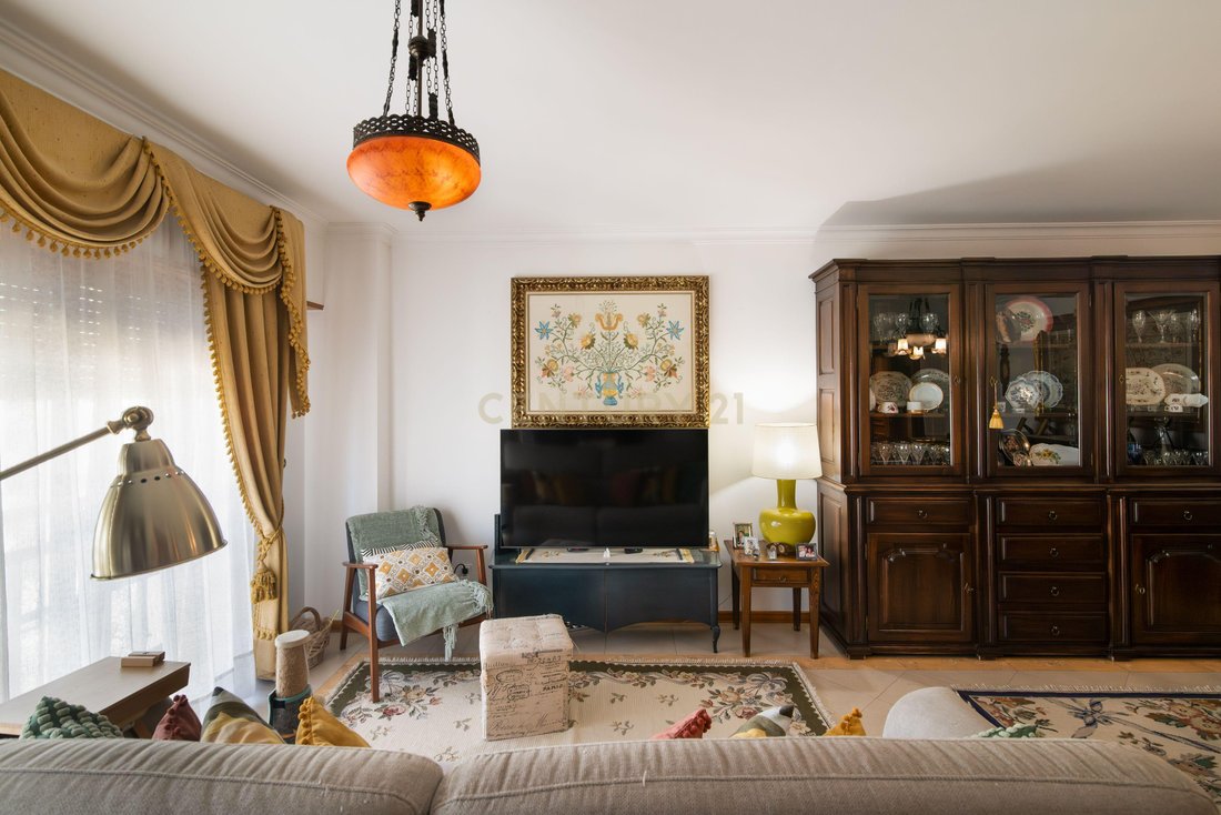 Apartamento en Odivelas, Distrito de Lisboa, Portugal 4 - 18739469