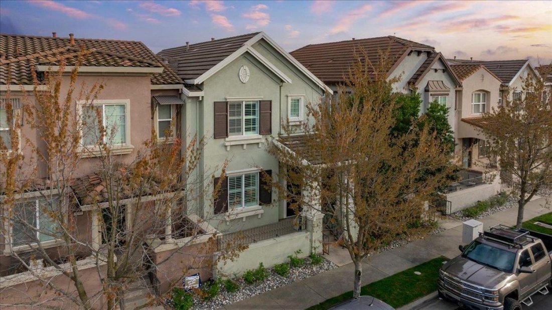 Maison à Roseville, Californie, États-Unis 2 - 18739599