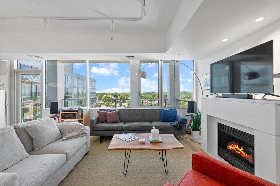 Condo in Chevy Chase, Maryland, United States 1 - 18739856