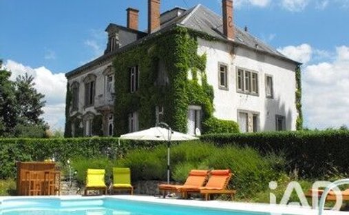 House in Le Brethon, Auvergne-Rhône-Alpes, France 1