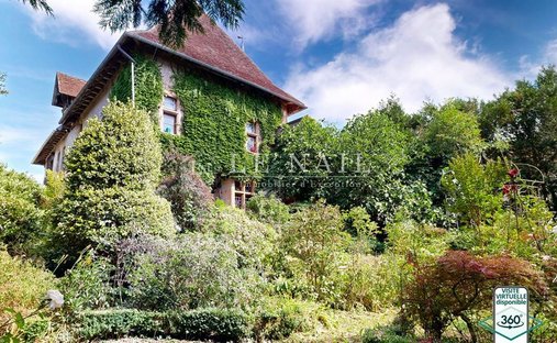 Maison à Charolles, Bourgogne-Franche-Comté, France 1