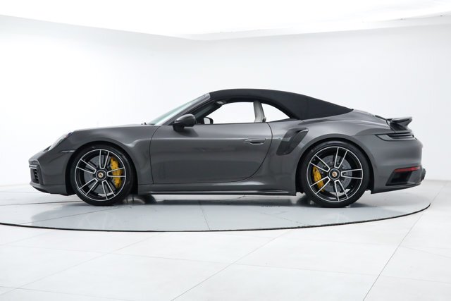 Cabriolet in Fort Lauderdale, FL, United States 3 - 18739712