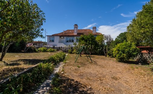Azienda agricola a Belas, Lisbona, Portogallo 1