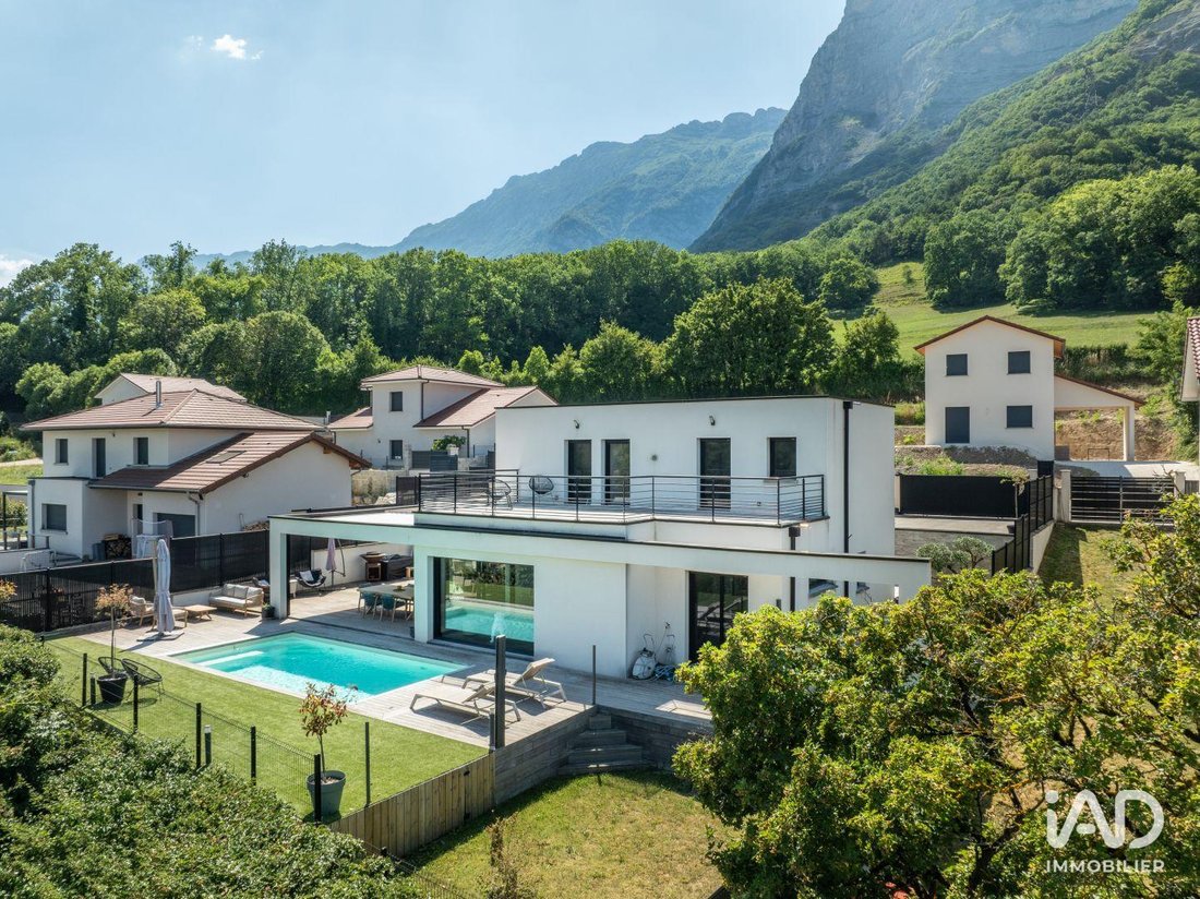 House in Saint-Paul-de-Varces, Auvergne-Rhône-Alpes, France 2 - 18741575