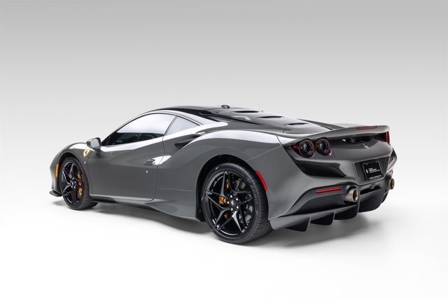 Coupe in Newport Beach, CA, United States 3 - 18739702
