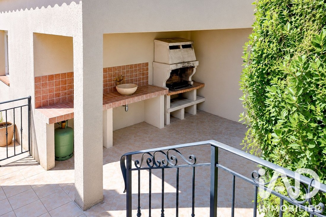 Casa a Cuges-les-Pins, Provenza-Alpi-Costa Azzurra, Francia 4 - 18741409