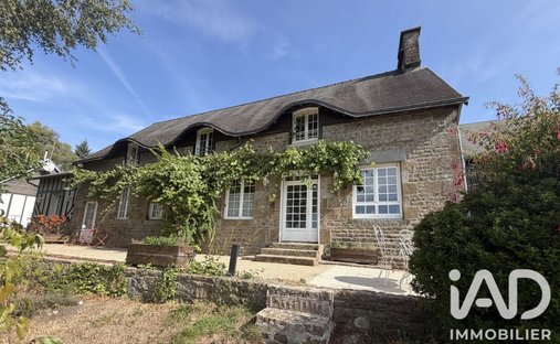 Maison à Saint-Michel-de-Montjoie, Normandie, France 1