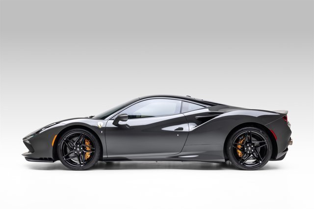 Coupe in Newport Beach, CA, United States 4 - 18739702