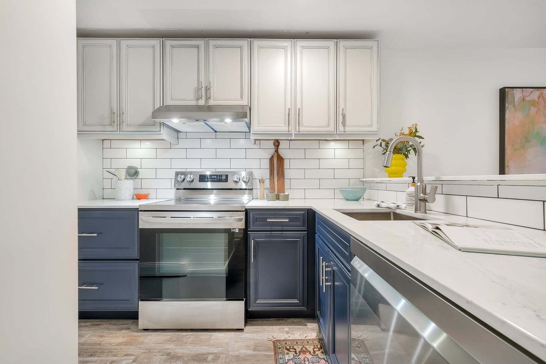 Condo in Vancouver, British Columbia, Canada 3 - 18739574