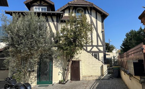 House in Centre Ville-Commerce, Enghien-les-Bains, France 1