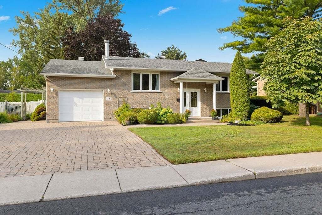 Maison à Boucherville, Québec, Canada 1 - 18739582