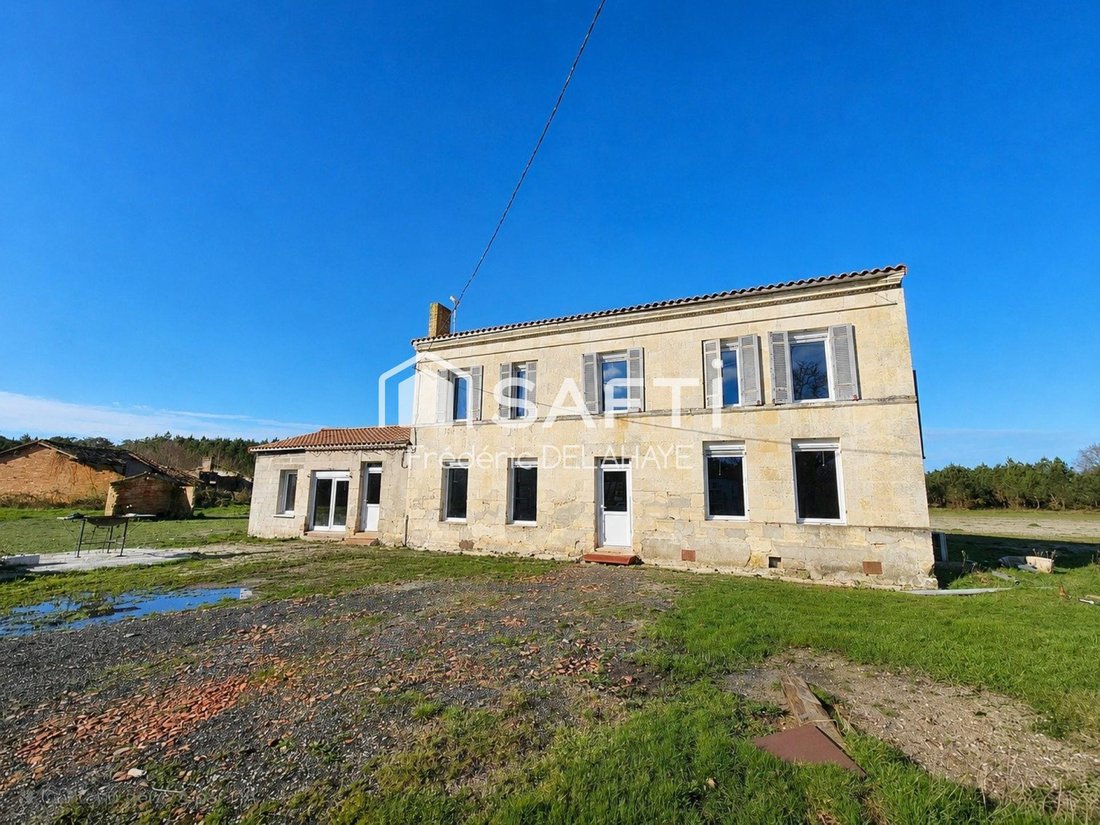 Maison à Castelnau-de-Médoc, Nouvelle-Aquitaine, France 1 - 17134643